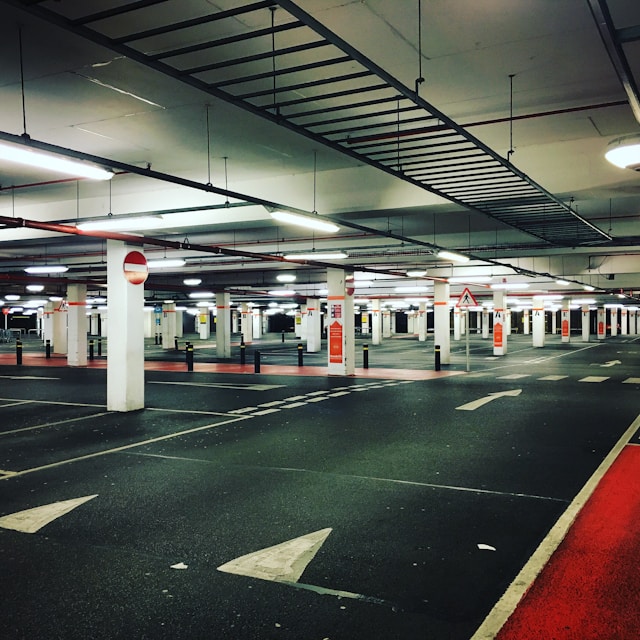 Airport Garage